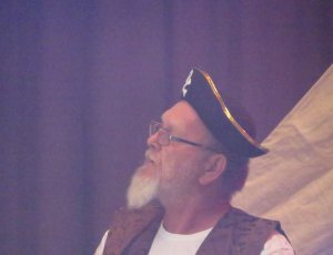 nachdenklicher Pirat Martin
